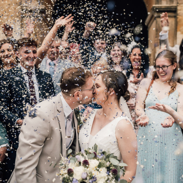 Fresh vs Dried Petal Confetti: What's the Difference?