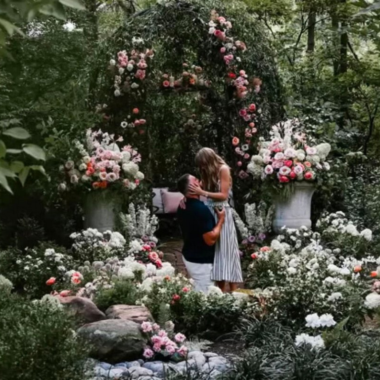 Bespoke Real Petal Confetti Inspired by Taylor Swift’s Eras