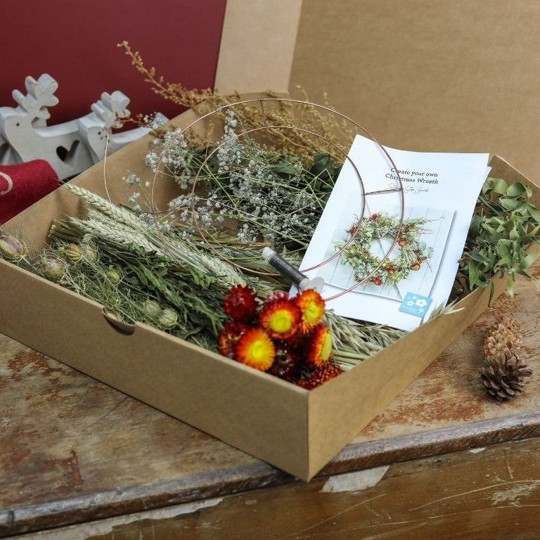 Sustainable Christmas Wreaths Made from Dried Flowers