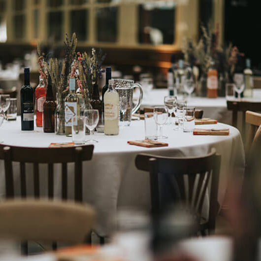 How to use dried flowers as wedding decoration