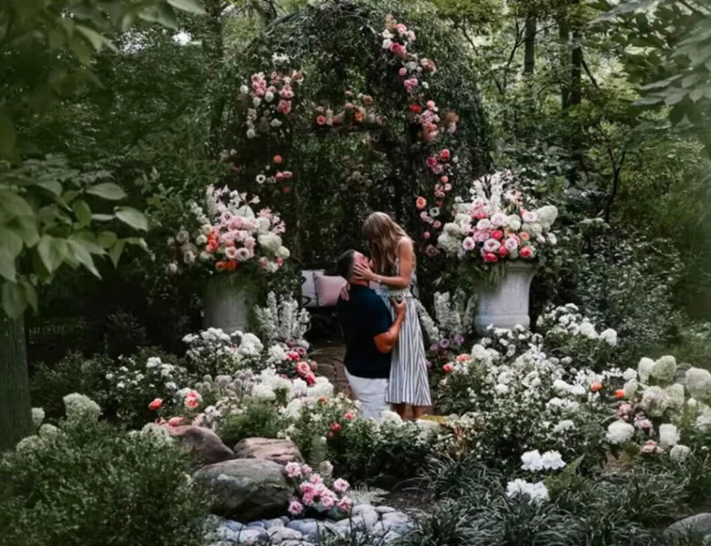 Bespoke Real Petal Confetti Inspired by Taylor Swift’s Eras