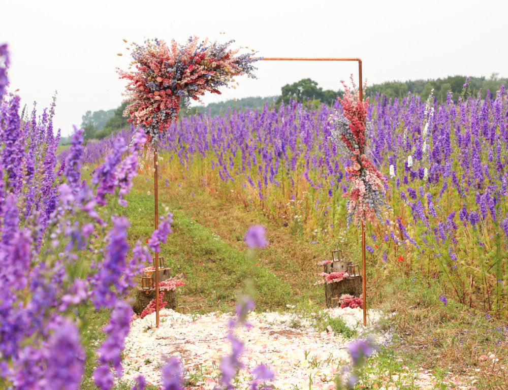 The Benefits of Using Dried Flowers on Your Wedding Day