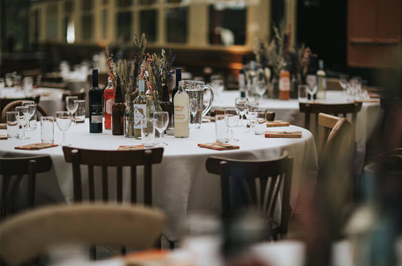 How to use dried flowers as wedding decoration